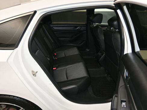 Used 2019 Honda Accord Sport image 38