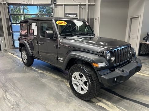 Used 2018 Jeep Wrangler Unlimited Sport S image 27
