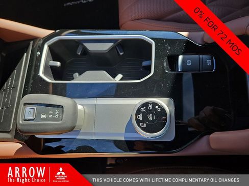 New 2026 Mitsubishi Outlander SEL image 28