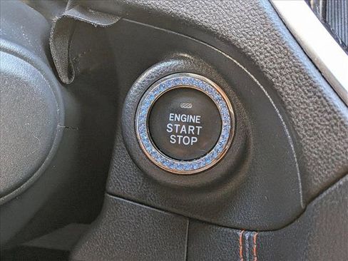 Used 2020 Subaru Crosstrek 2.0i Limited w/ Moonroof Package w/Navigation image 16