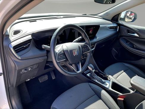 Used 2025 Buick Encore GX Preferred AWD/4WD image 22