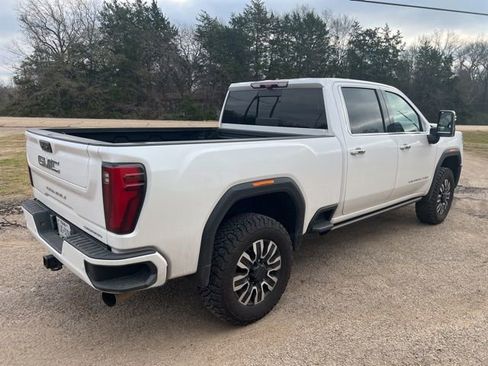 Used 2024 GMC Sierra 2500 Denali Ultimate image 7