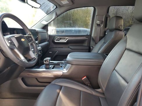 Used 2026 Chevrolet Silverado 1500 LTZ w/ LTZ Premium Package AWD/4WD image 19