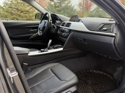 Used 2016 BMW 320i Sedan image 22