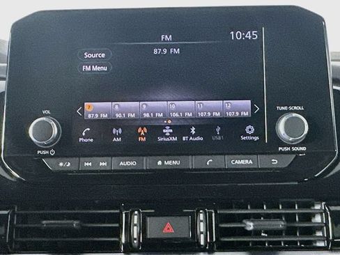 Used 2024 Nissan Pathfinder SV FWD image 15