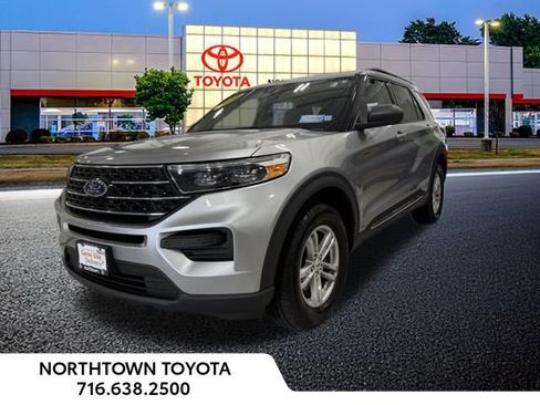 Used 2020 Ford Explorer XLT w/ Comfort Package image 8