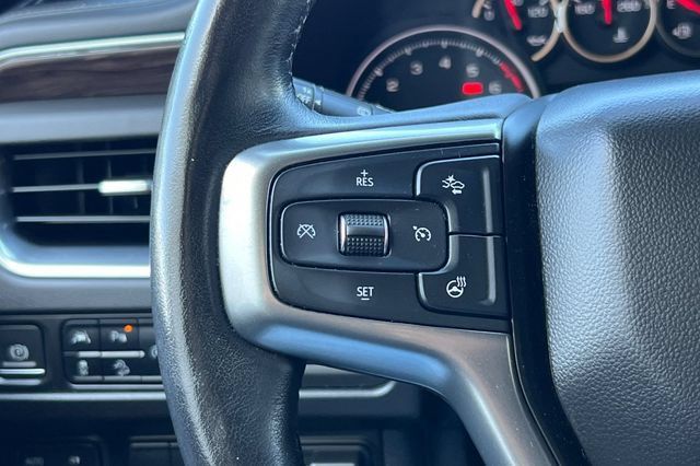 Used 2021 Chevrolet Suburban Z71 w/ Z71 Signature Package AWD/4WD image 28