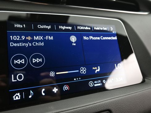 Used 2023 Cadillac XT4 Sport w/ Cold Weather Package image 20