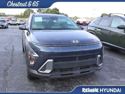 Used 2025 Hyundai Kona SEL AWD/4WD image 4