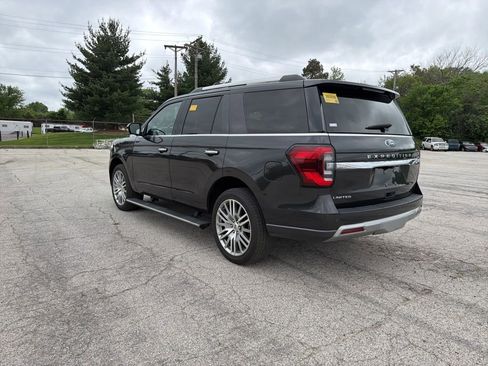 Used 2024 Ford Expedition Limited image 7