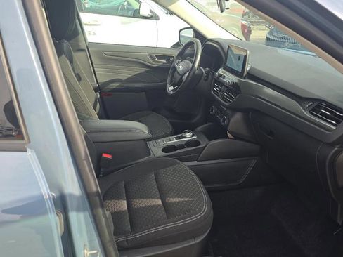 Used 2023 Ford Escape Active w/ Cold Weather Package image 7