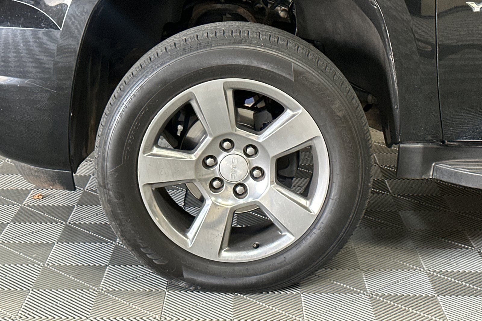Used 2013 GMC Yukon XL SLT RWD image 40