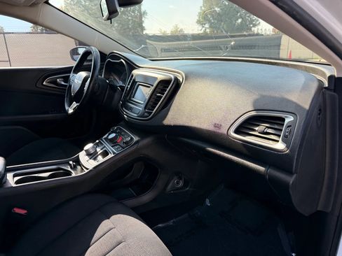 Used 2016 Chrysler 200 Limited w/ Convenience Group FWD image 19