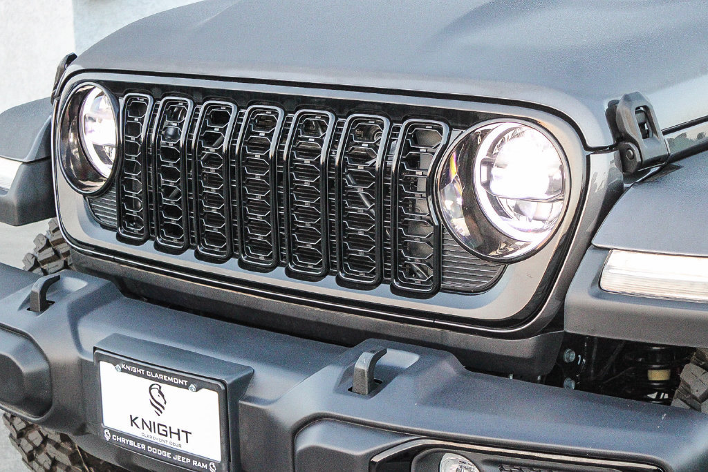 New 2026 Jeep Gladiator Mojave AWD/4WD image 6