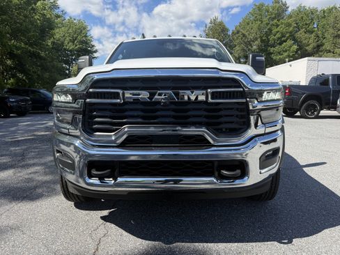 New 2026 RAM 5500 Tradesman w/ Chrome Appearance Group AWD/4WD image 2