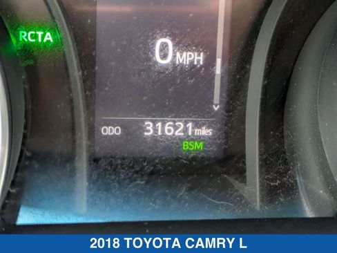 Used 2018 Toyota Camry SE w/ Moonroof Package image 20