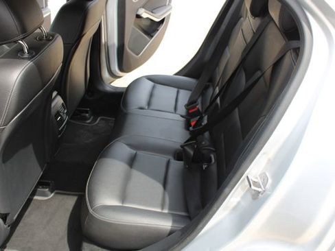 Used 2019 Mercedes-Benz GLA 250 image 36