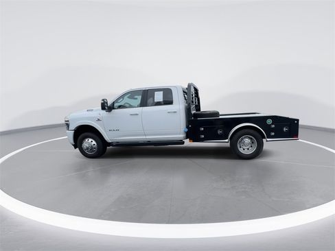 Used 2025 RAM 3500 Big Horn w/ Laramie Trim Package image 7