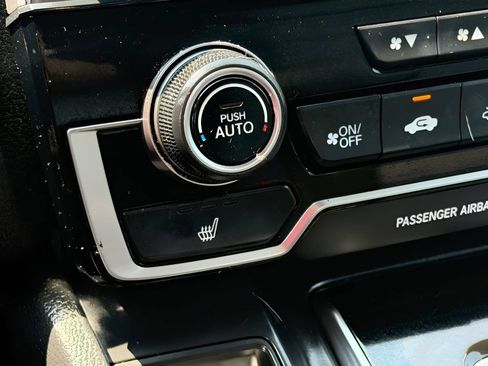 Used 2020 Honda CR-V Touring image 27