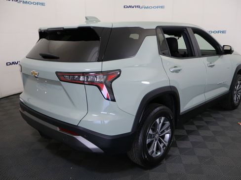 New 2026 Chevrolet Equinox LT w/ Safety and Technology Package FWD image 6