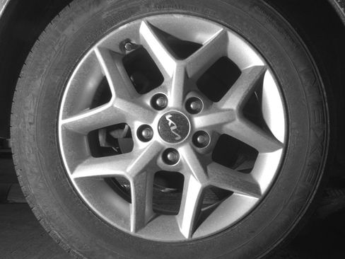 Used 2025 Kia Soul LX w/ LX Technology Package FWD image 15