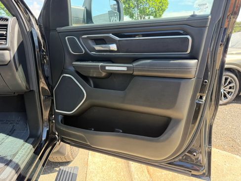 Used 2021 RAM 1500 Laramie AWD/4WD image 23