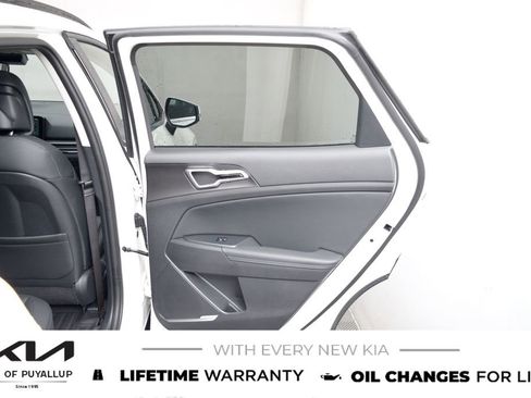 New 2026 Kia Sportage EX image 13