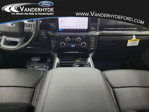 New 2025 Ford F250 Lariat w/ Lariat Ultimate Package image 14