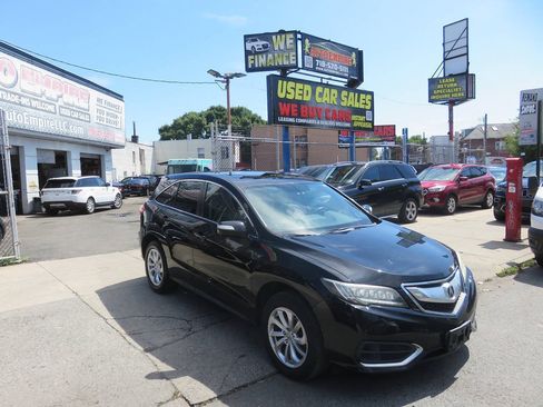 Used 2017 Acura RDX AWD w/ Technology Package image 3