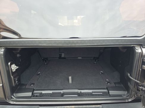 Used 2024 Jeep Wrangler Sport S image 23