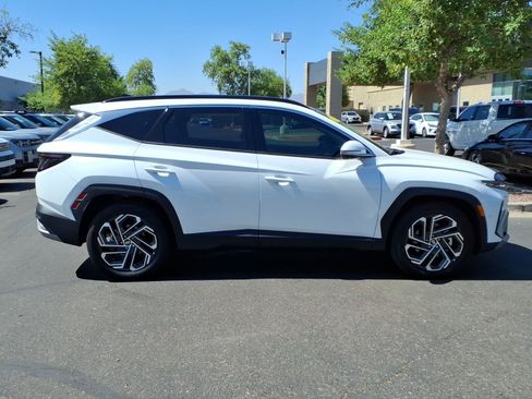Certified 2025 Hyundai Tucson Limited FWD image 7