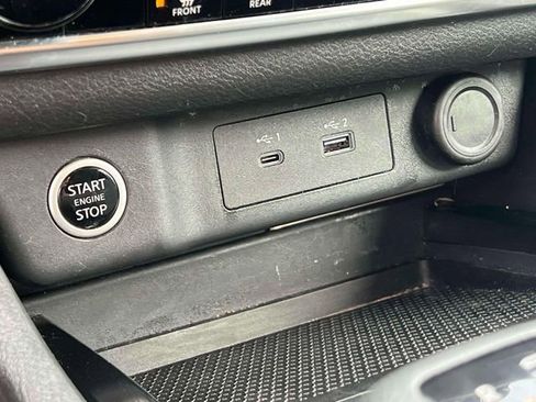 Used 2023 Nissan Rogue SV FWD image 38