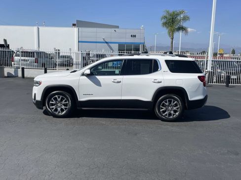 Used 2021 GMC Acadia SLT w/ Premium Package image 3
