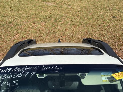 Used 2019 Subaru Outback 2.5i Limited image 7