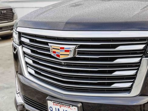 Used 2024 Cadillac Escalade ESV Premium Luxury Platinum AWD/4WD image 6