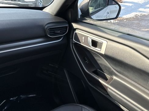 Certified 2020 Ford Explorer XLT w/ Equipment Group 202A image 15