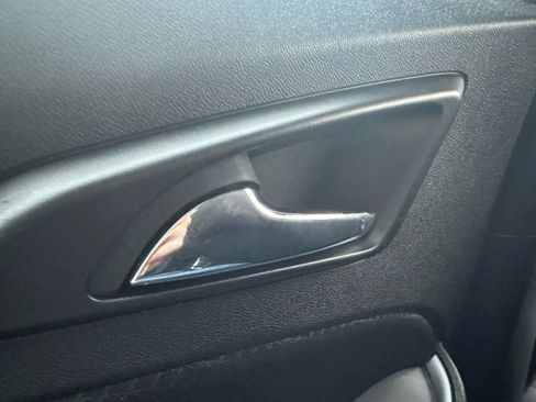 Used 2023 Chevrolet Malibu LT FWD image 35
