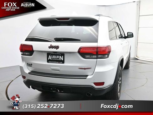 Used 2020 Jeep Grand Cherokee Trailhawk AWD/4WD image 4