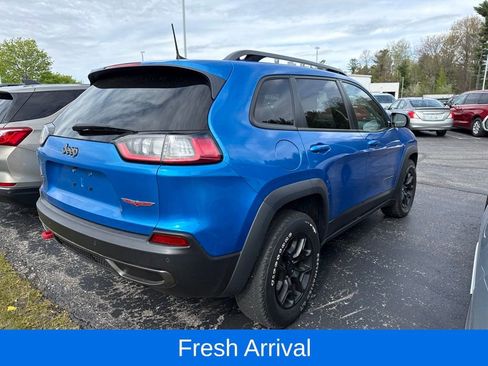 Used 2019 Jeep Cherokee Trailhawk AWD/4WD image 4