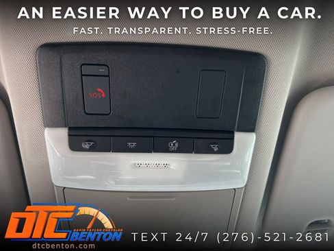 Used 2025 Nissan Rogue SV FWD image 25