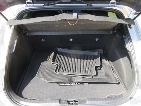 Used 2023 Toyota Corolla SE FWD image 6