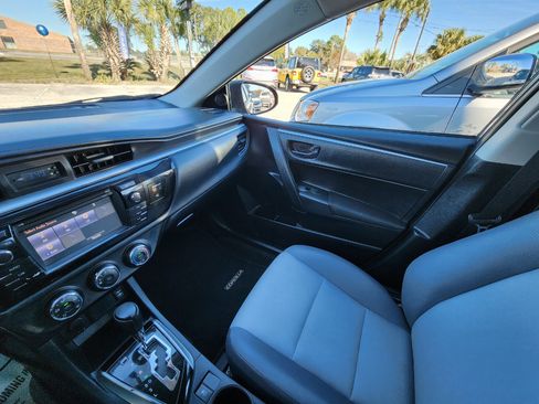 Used 2016 Toyota Corolla LE image 19