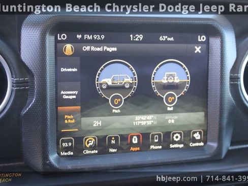 Used 2021 Jeep Wrangler Unlimited Sahara w/ Cold Weather Group image 31