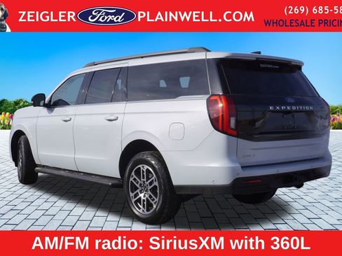Used 2025 Ford Expedition Max Active image 3