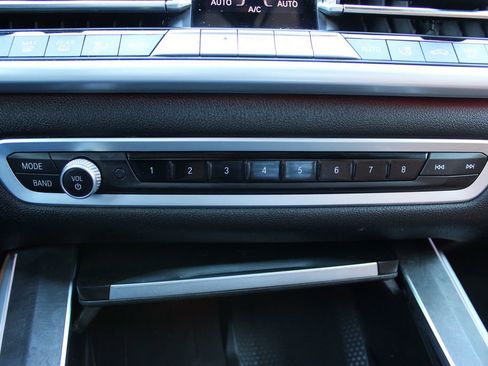 Used 2022 BMW X5 xDrive40i w/ Premium Package image 51