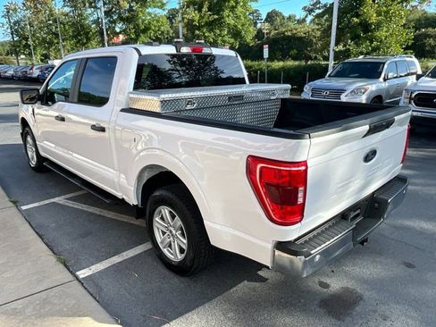 Used 2022 Ford F150 XLT w/ Trailer Tow Package RWD image 4