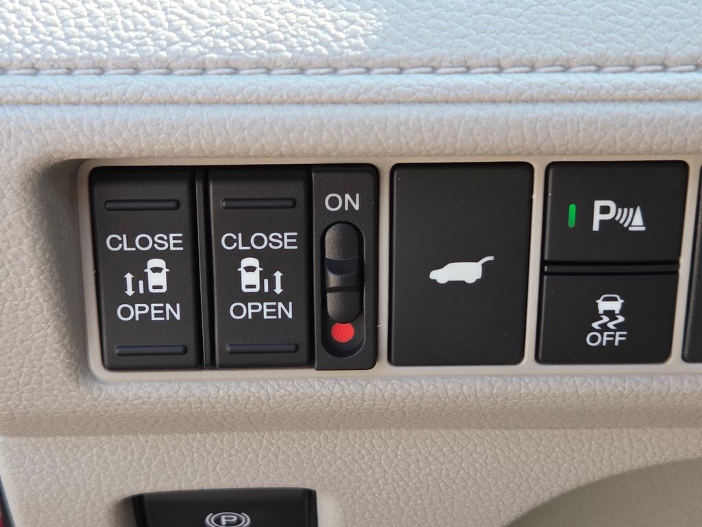 New 2026 Honda Odyssey Touring image 18