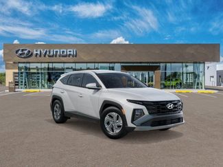 New 2026 Hyundai Tucson Blue SE video 2