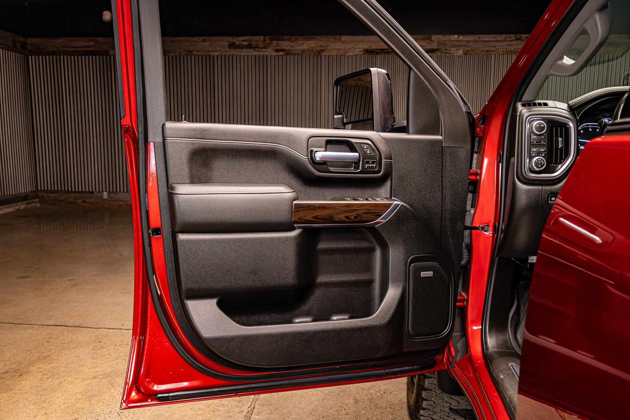 Used 2021 GMC Sierra 2500 SLT AWD/4WD image 29