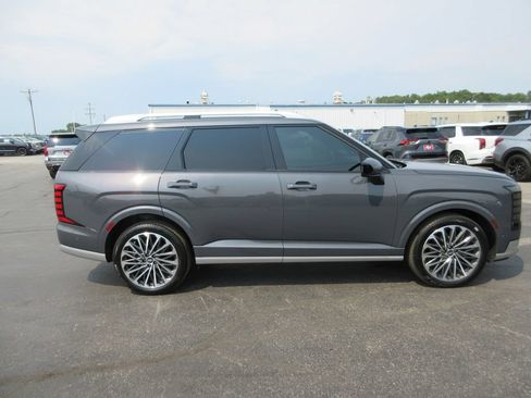 Used 2026 Hyundai Palisade Calligraphy AWD/4WD image 5